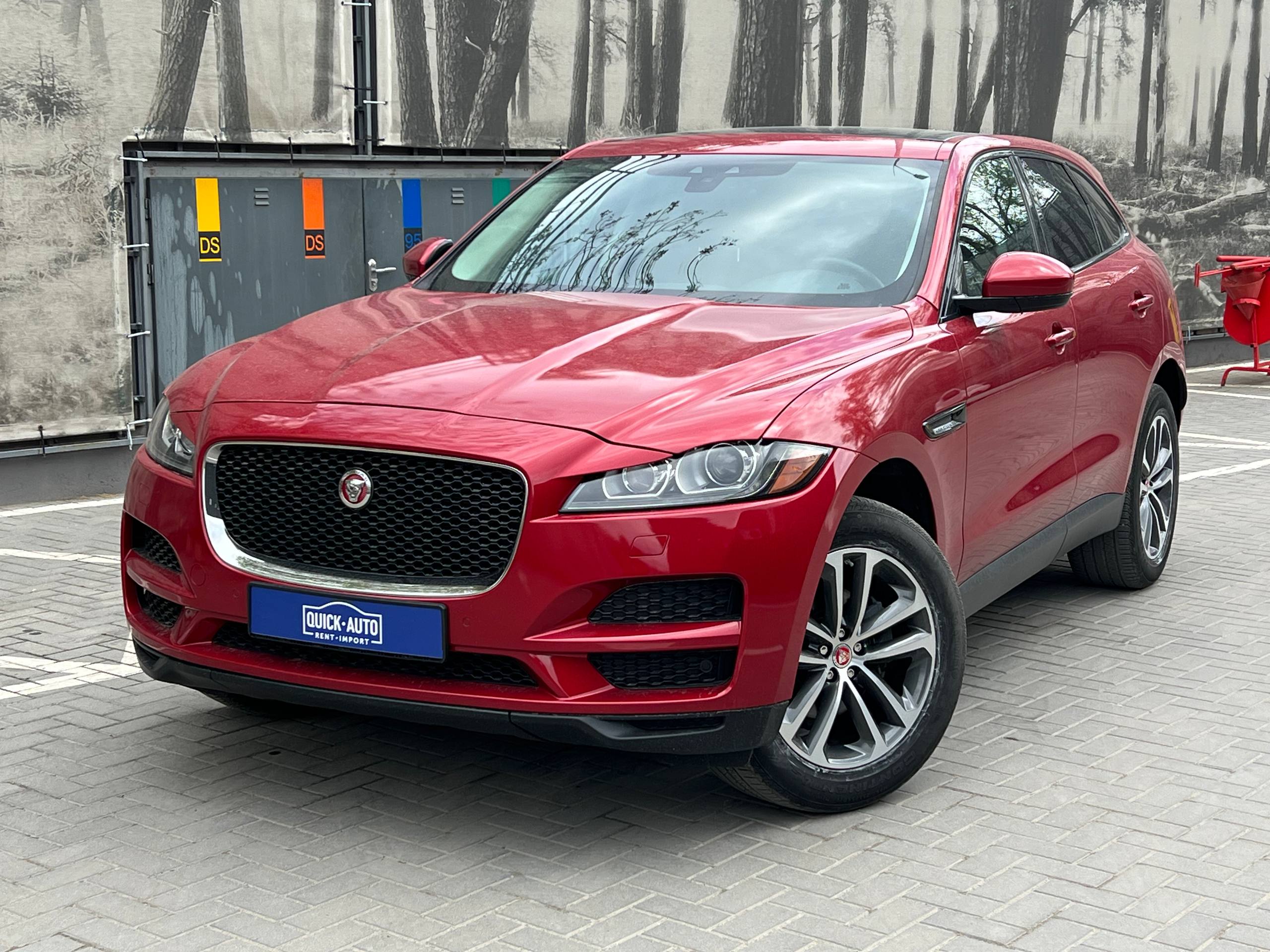 Jaguar F-Pace